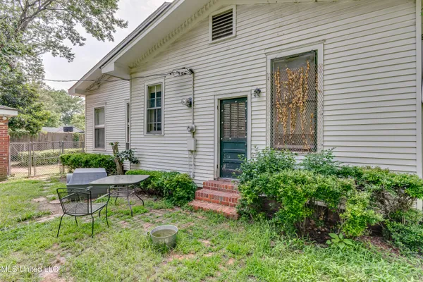 $175,000 | 1110 Jackson Avenue, Yazoo City, MS 39194