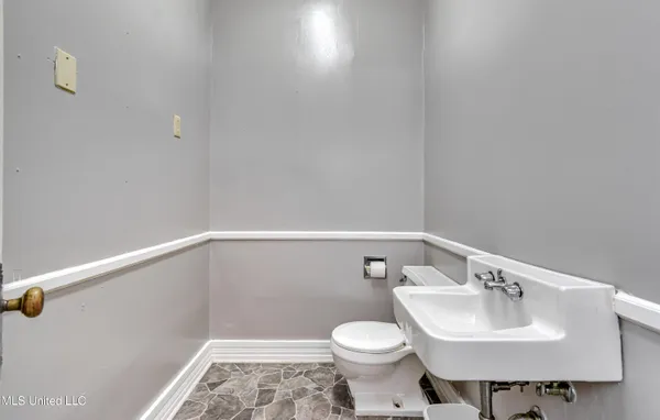 $175,000 | 1110 Jackson Avenue, Yazoo City, MS 39194