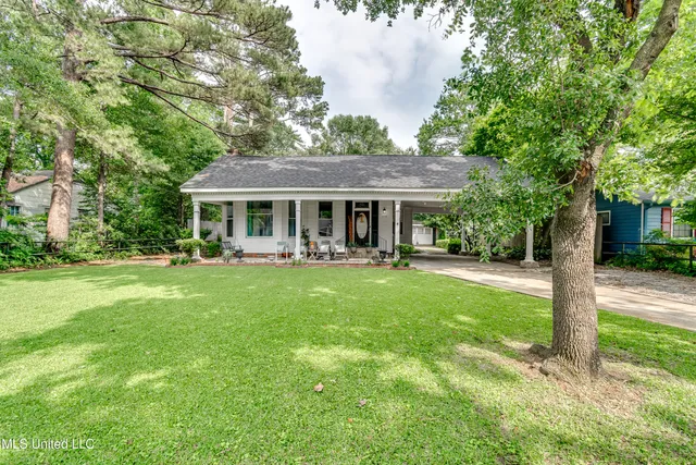 $175,000 | 1110 Jackson Avenue, Yazoo City, MS 39194