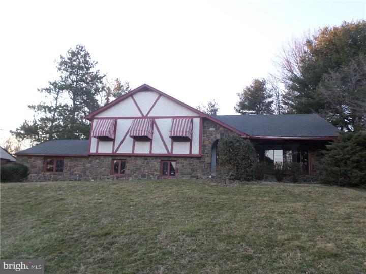 3808 Ridgeview Road Huntingdon Valley, PA 19006 - Photo 1 of 25 Gallery Image 1