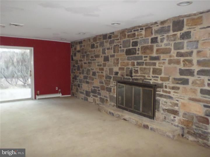 3808 Ridgeview Road Huntingdon Valley, PA 19006 - Photo 9 of 25 Gallery Image 9