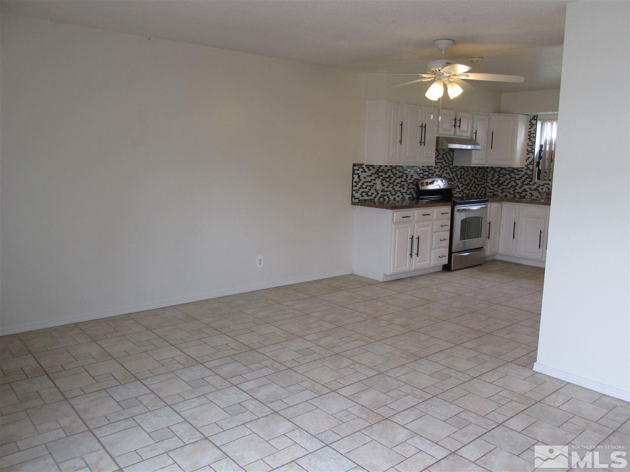 144 Smithridge Park Reno, NV 89502 - Photo 4 of 22 Photo 4
