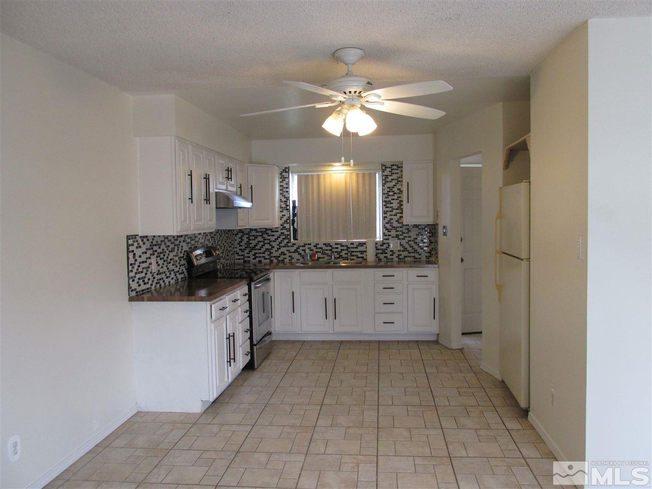 144 Smithridge Park Reno, NV 89502 - Photo 5 of 22 Photo 5