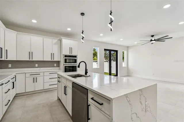 $849,900 | 3017 West Spruce Street, Tampa, FL 33607