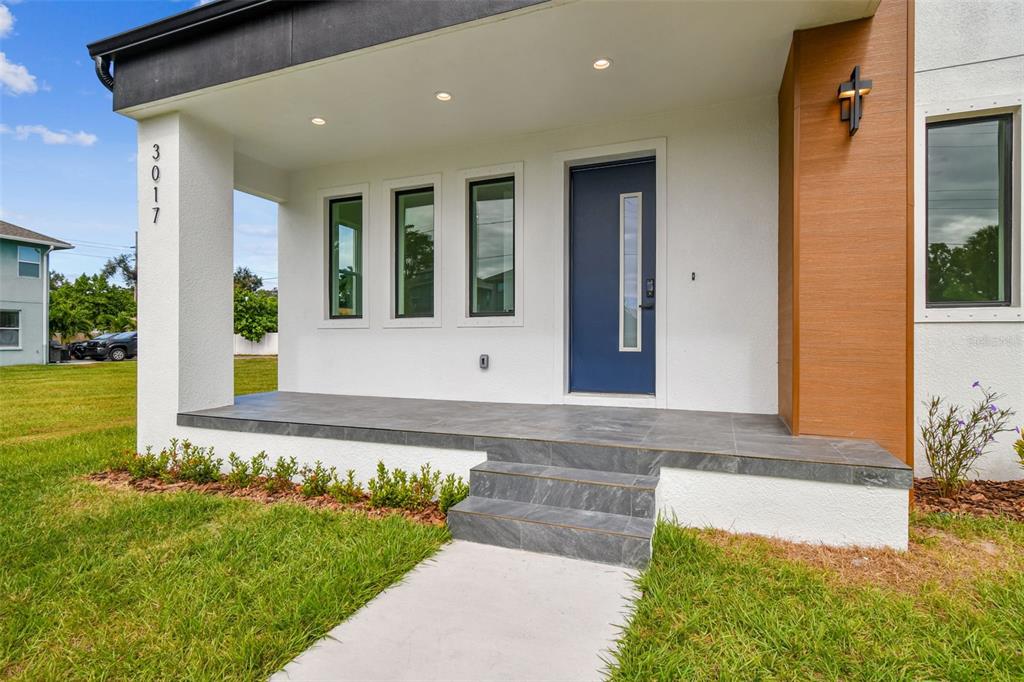 3017 West Spruce Street Tampa, FL 33607 - Photo 3 of 42