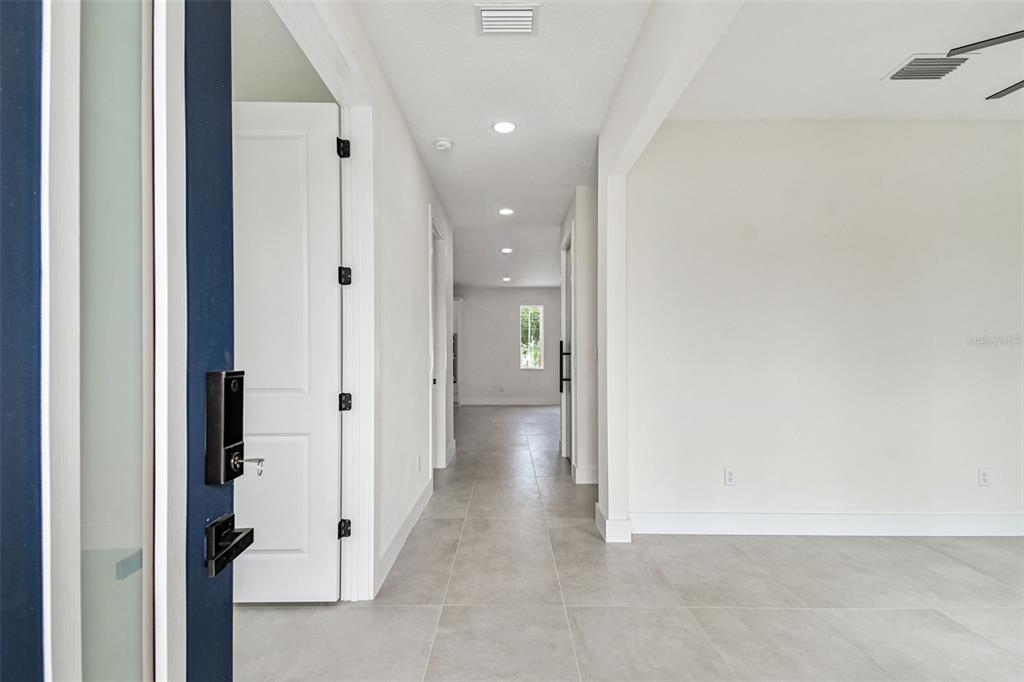 3017 West Spruce Street Tampa, FL 33607 - Photo 4 of 42