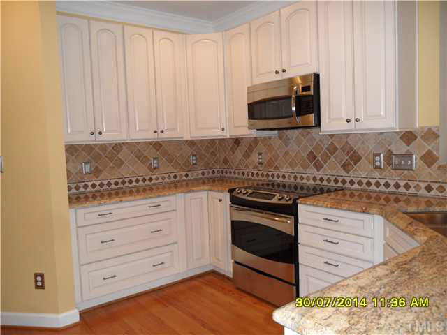 8501 Bluff Pointe Court Raleigh, NC 27615 - Photo 8 of 25 Gallery Image 8