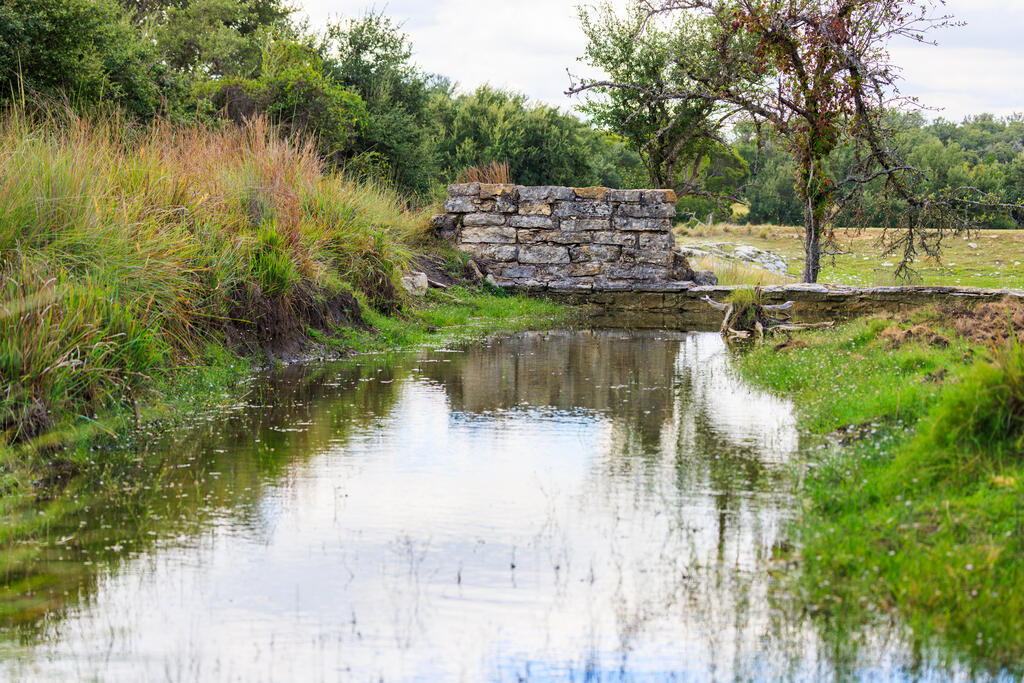 2873 Ranch Road Fredericksburg, TX 78624 - Photo 2 of 46 Gallery Image 2