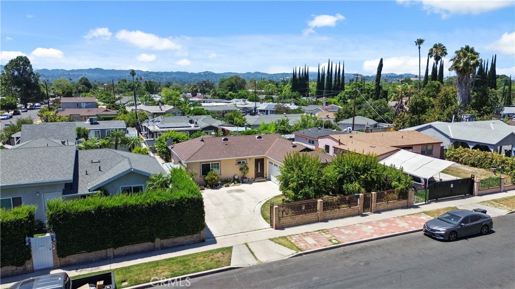 19406 Enadia Way Reseda, CA 91335 - Photo 32 of 34