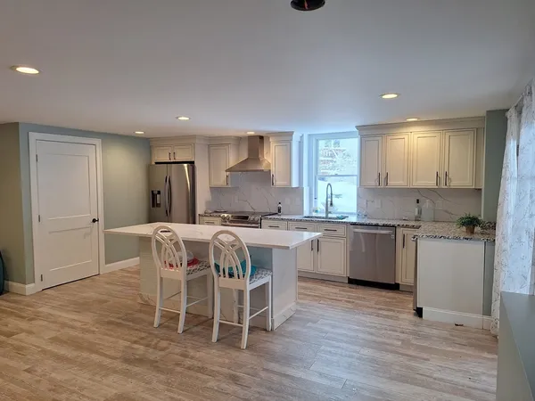 $2,100 | 48 Gee Avenue, Unit B, Gloucester, MA 01930