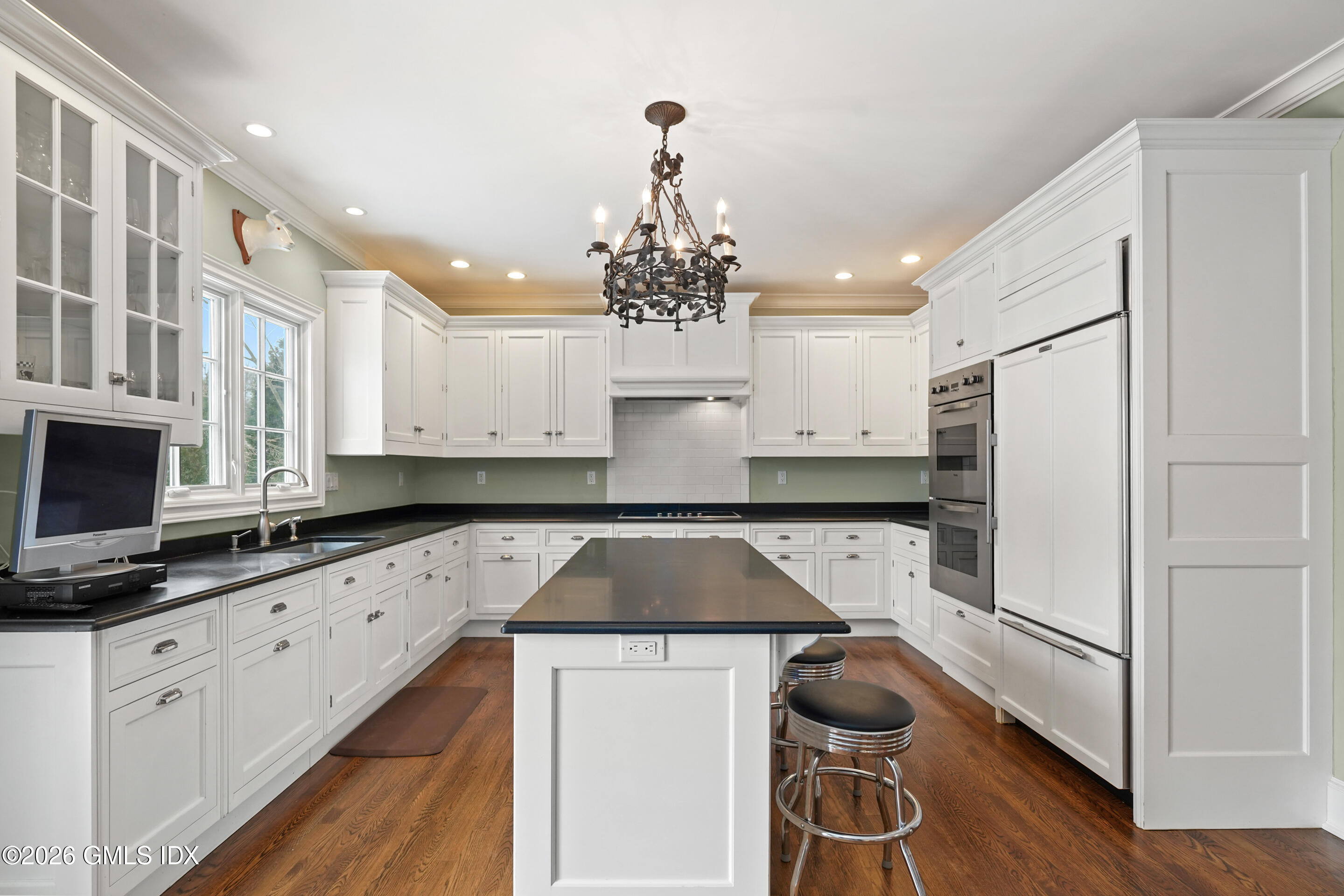 53 Waterview Way Stamford, CT 06902 - Photo 10 of 27 DSC03436_1