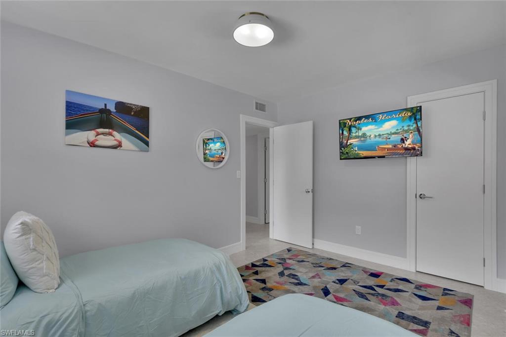 1155 6th Street South Naples, FL 34102 - Photo 22 of 35