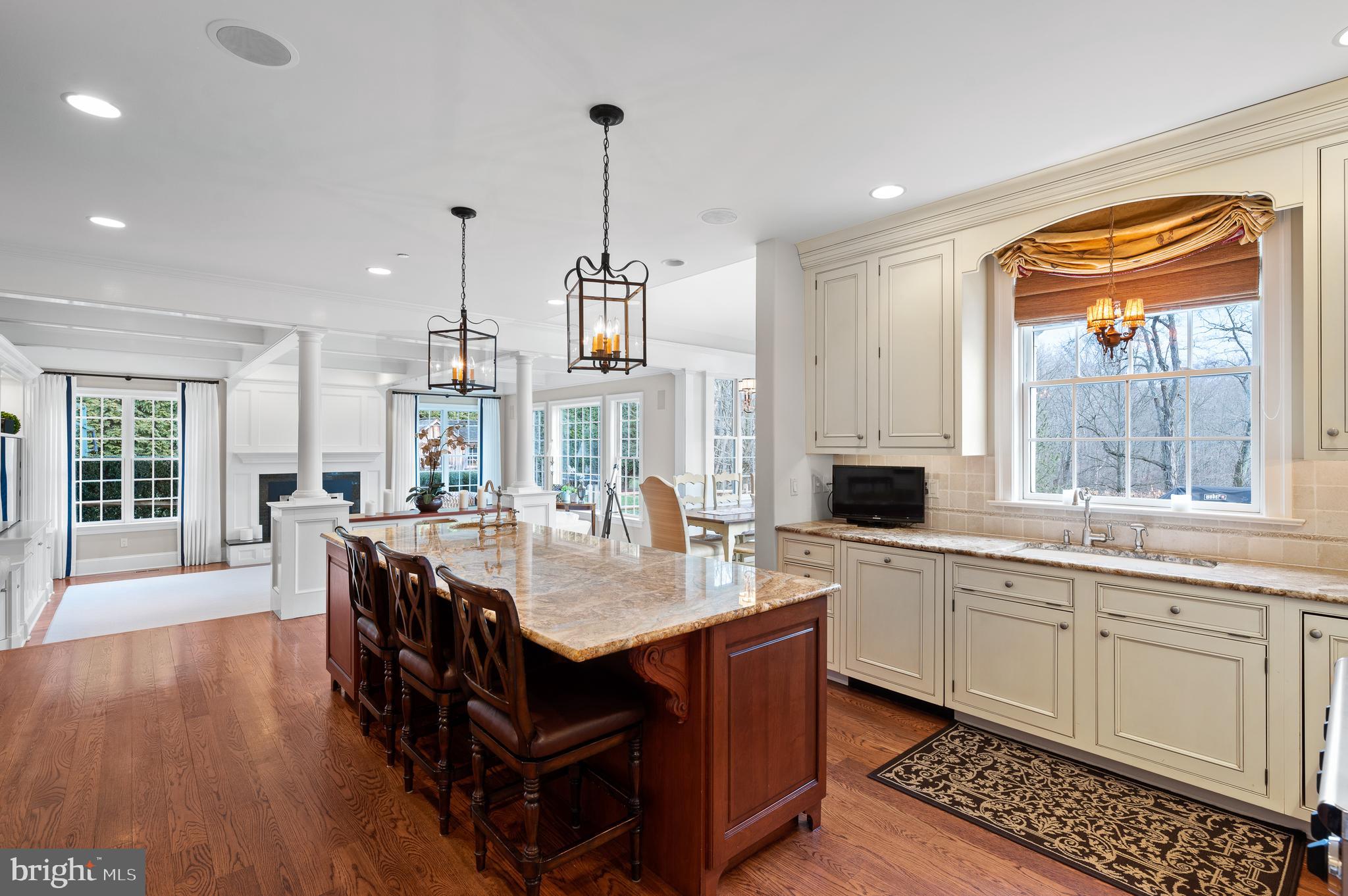 148 Hunt Valley Circle Berwyn, PA 19312 - Photo 10 of 65