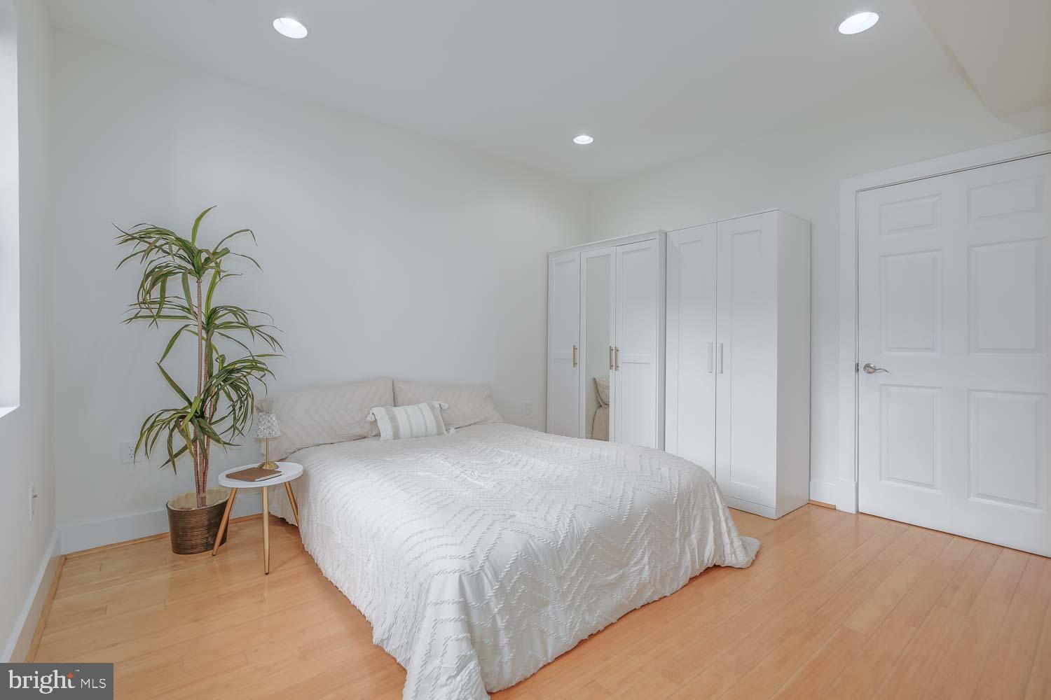 1409 G Street Northeast, Unit 4 Washington, DC 20002 - Photo 13 of 28