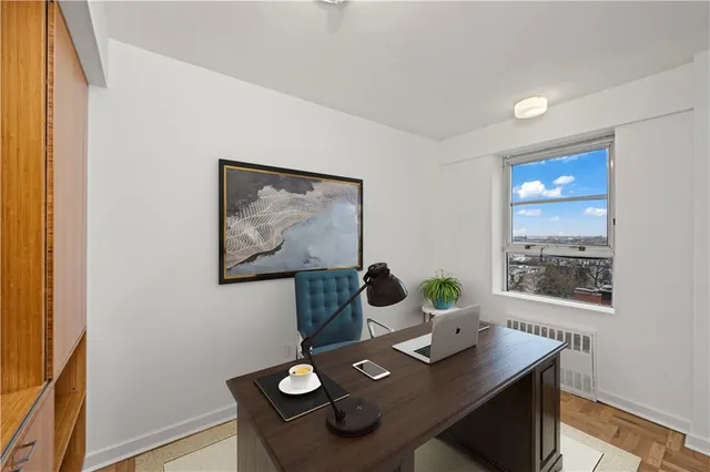 $799,000 | 130 8th Avenue, Unit 7G | Park Slope