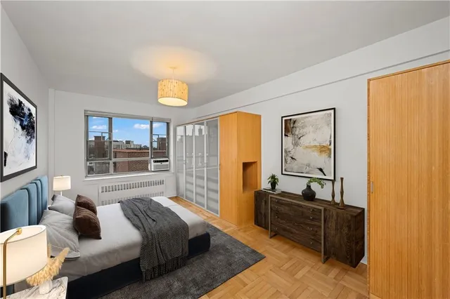 $799,000 | 130 8th Avenue, Unit 7G | Park Slope