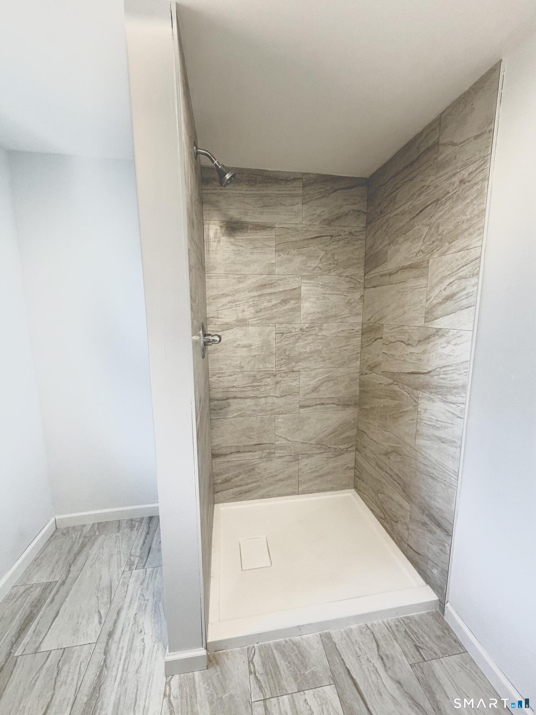 45 Morse Road Manchester, CT 06040 - Photo 7 of 16