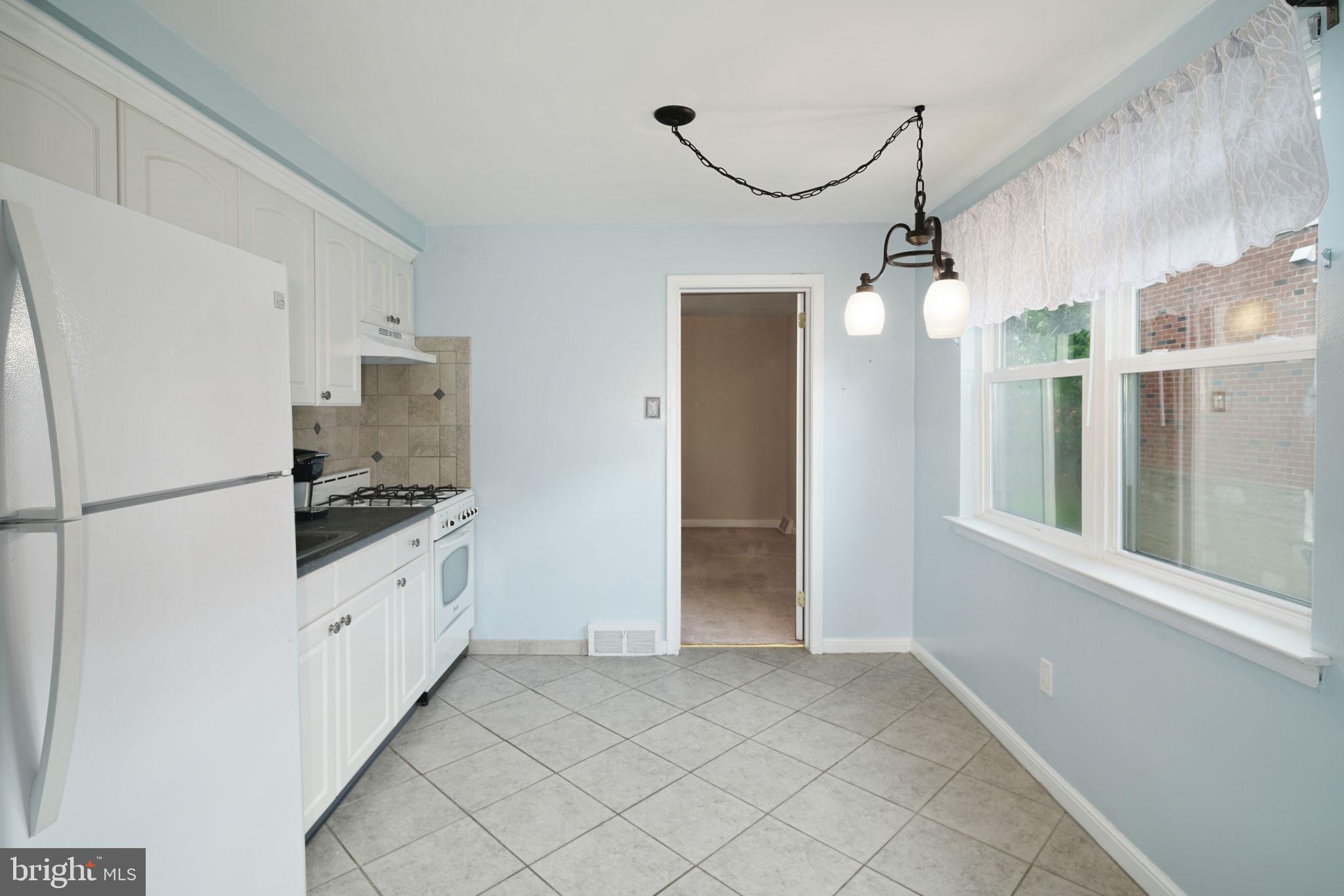 820 Griffith Street Philadelphia, PA 19111 - Photo 11 of 30 Gallery Image 11