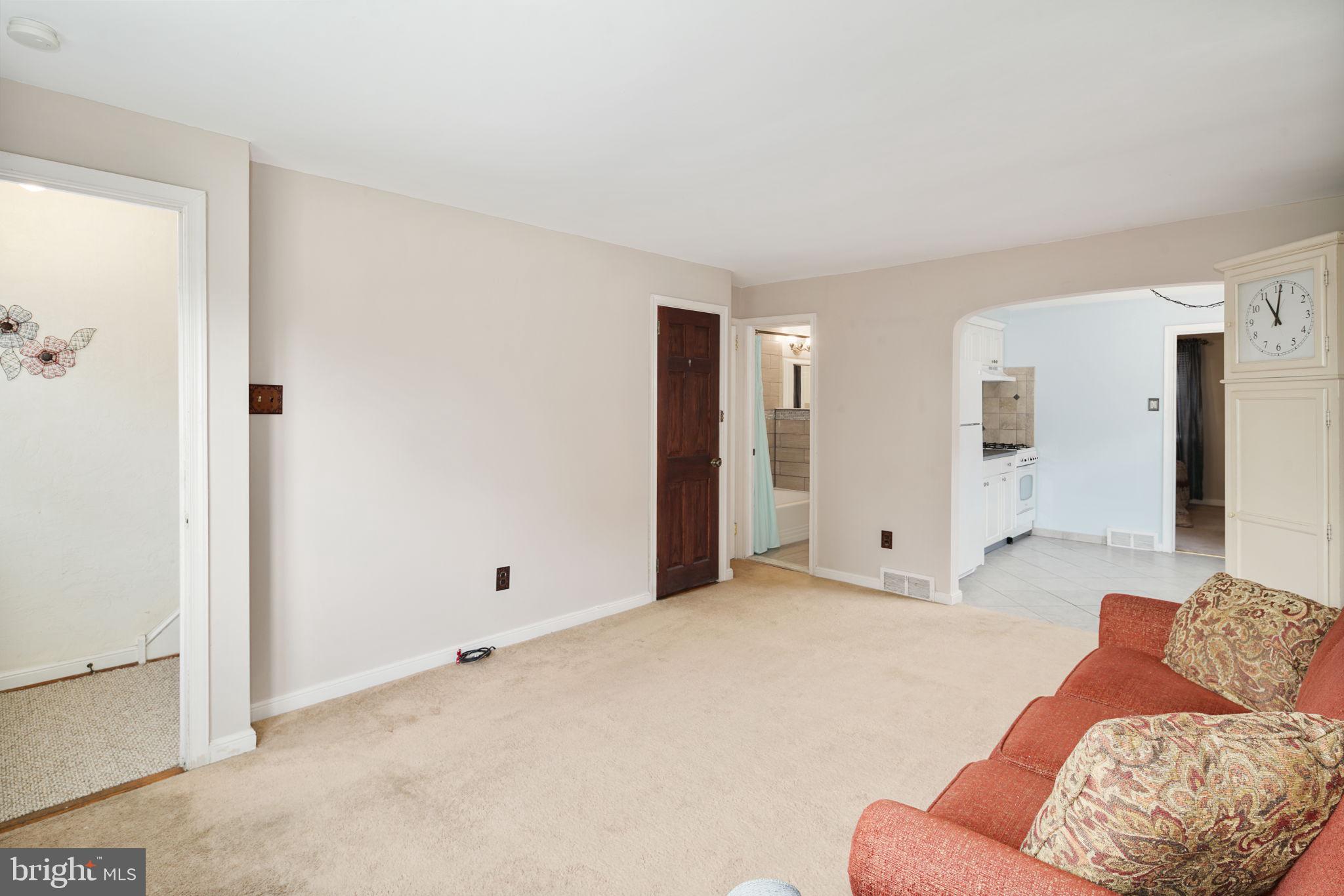 820 Griffith Street Philadelphia, PA 19111 - Photo 8 of 30 Gallery Image 8