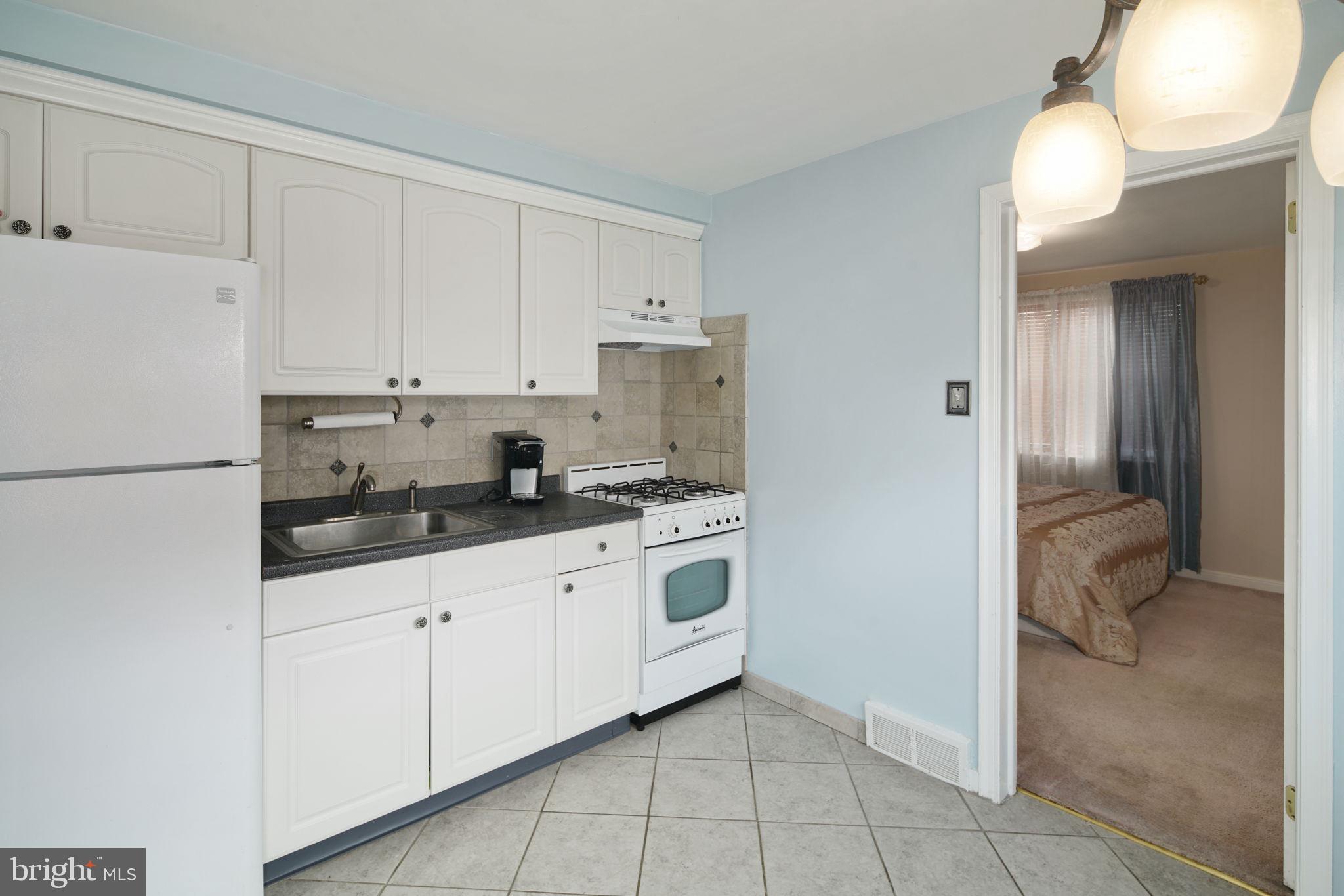 820 Griffith Street Philadelphia, PA 19111 - Photo 10 of 30 Gallery Image 10