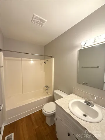 $1,195 | 409 Hawley Avenue, Unit 13, Belmont, NC 28012