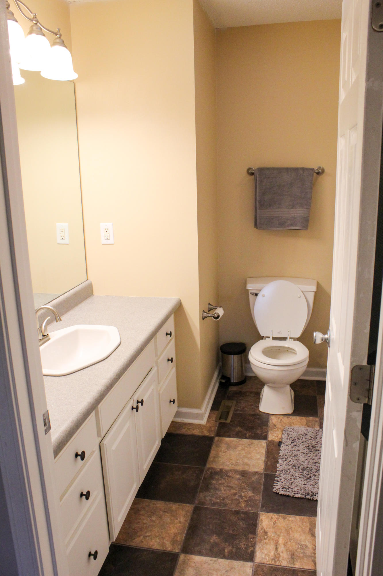 4271 Pea Ridge Road Maryville, TN 37804 - Photo 14 of 33 Master Bath