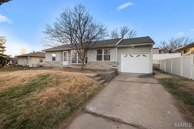 $280,000 | 36 Buckley Meadows Drive, Mehlville, MO 63125