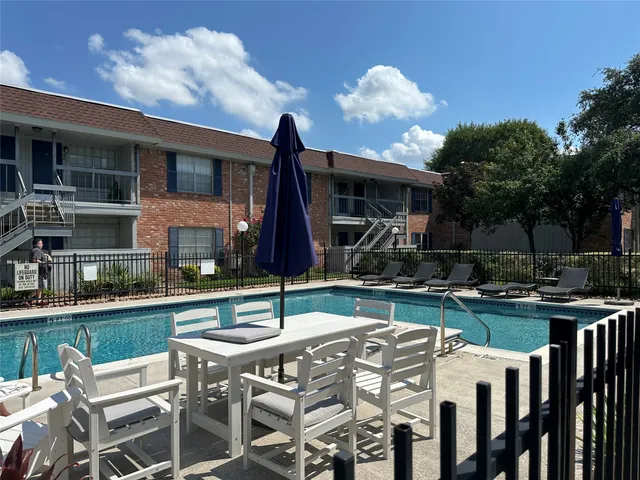 a front view of house yard