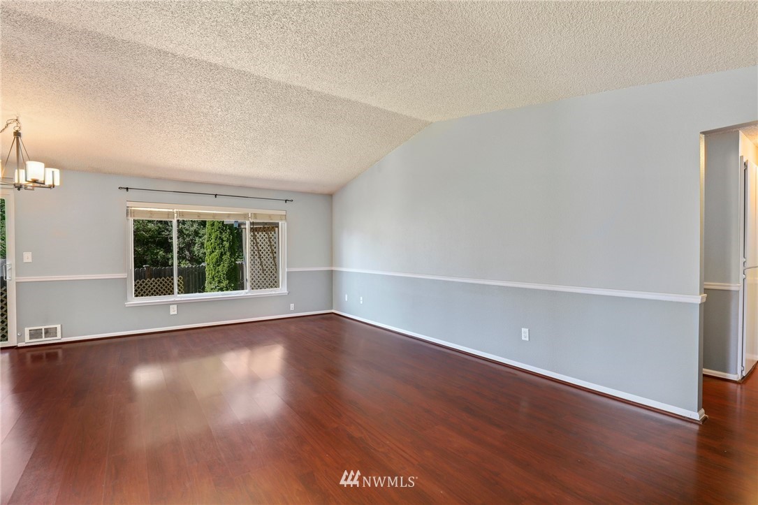 19221 146th Avenue Southeast Renton, WA 98058 - Photo 12 of 31 Gallery Image 12