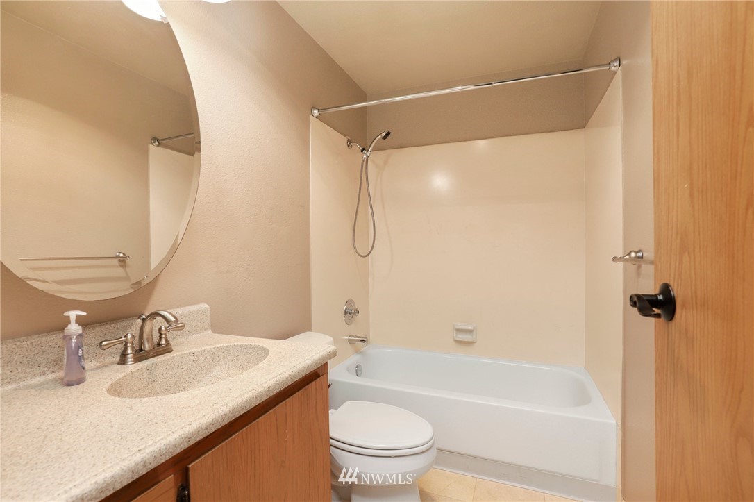 19221 146th Avenue Southeast Renton, WA 98058 - Photo 20 of 31 Gallery Image 20