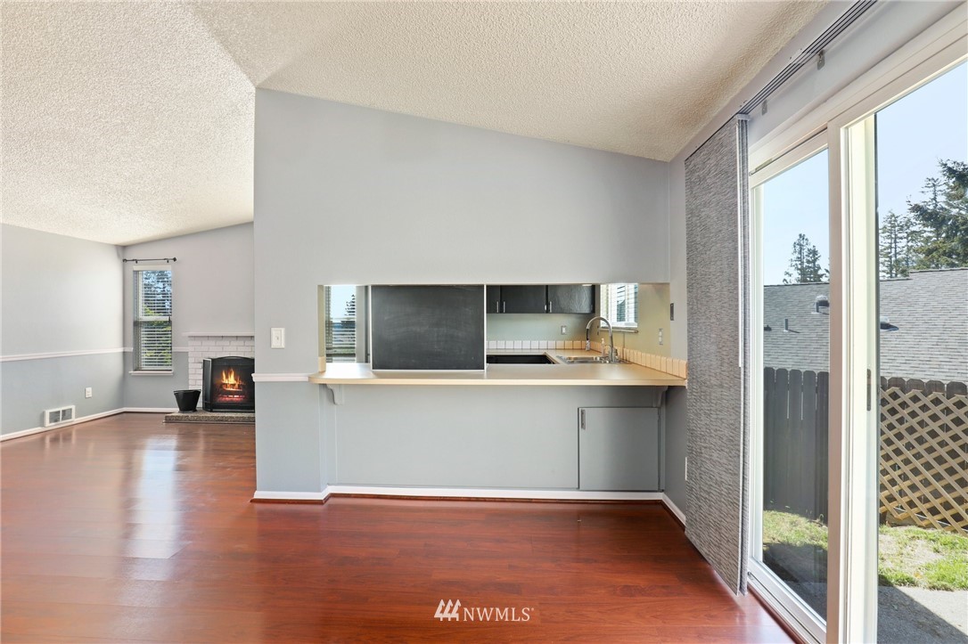 19221 146th Avenue Southeast Renton, WA 98058 - Photo 9 of 31 Gallery Image 9