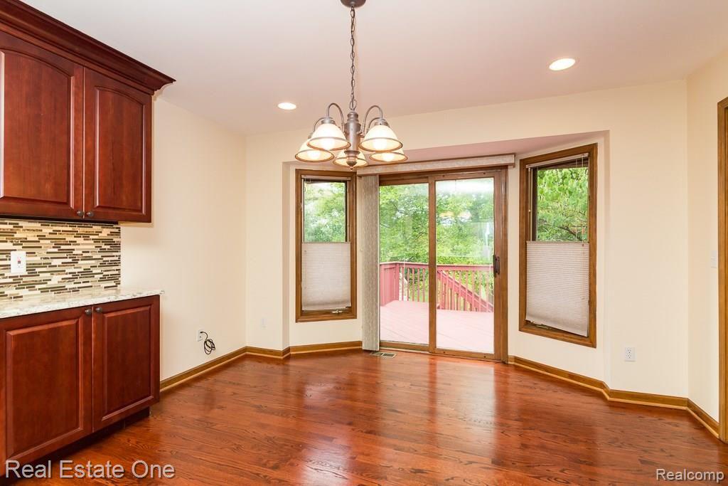 1313 Pembroke Drive Rochester, MI 48307 - Photo 9 of 22