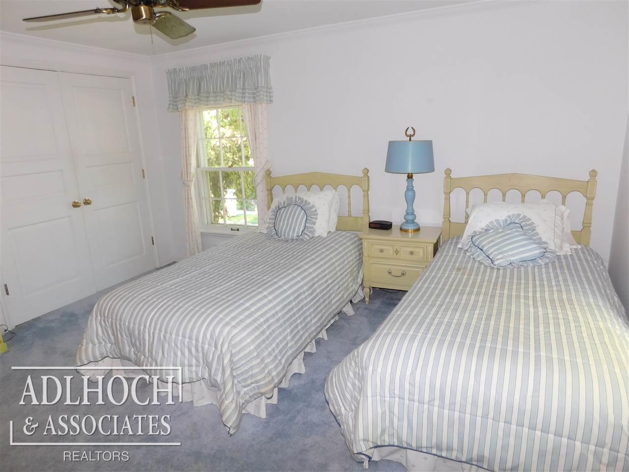 241 Lewiston Road Grosse Pointe Farms, MI 48236 - Photo 26 of 27
