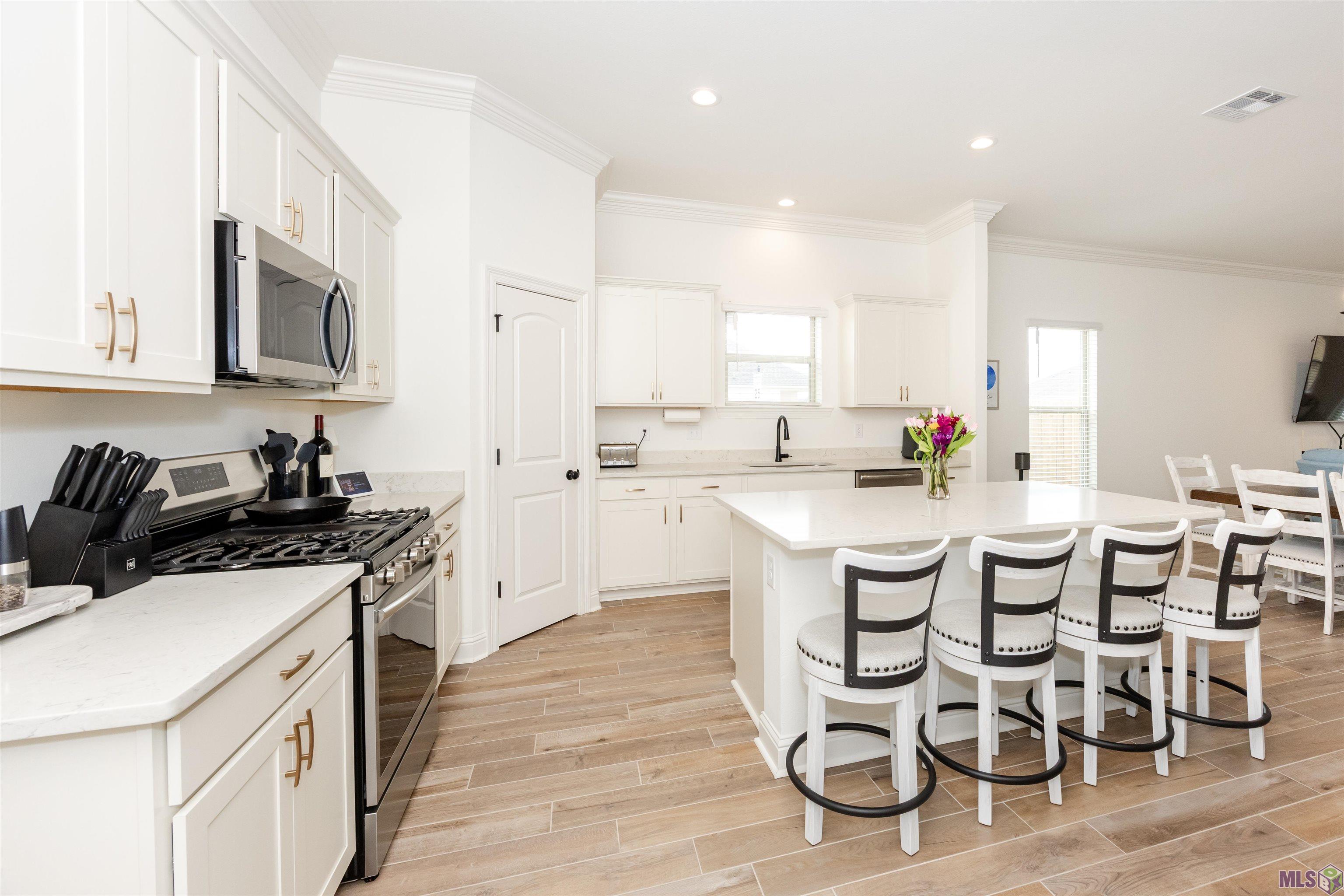 17208 Tidewater Lane Baton Rouge, LA 70810 - Photo 5 of 34