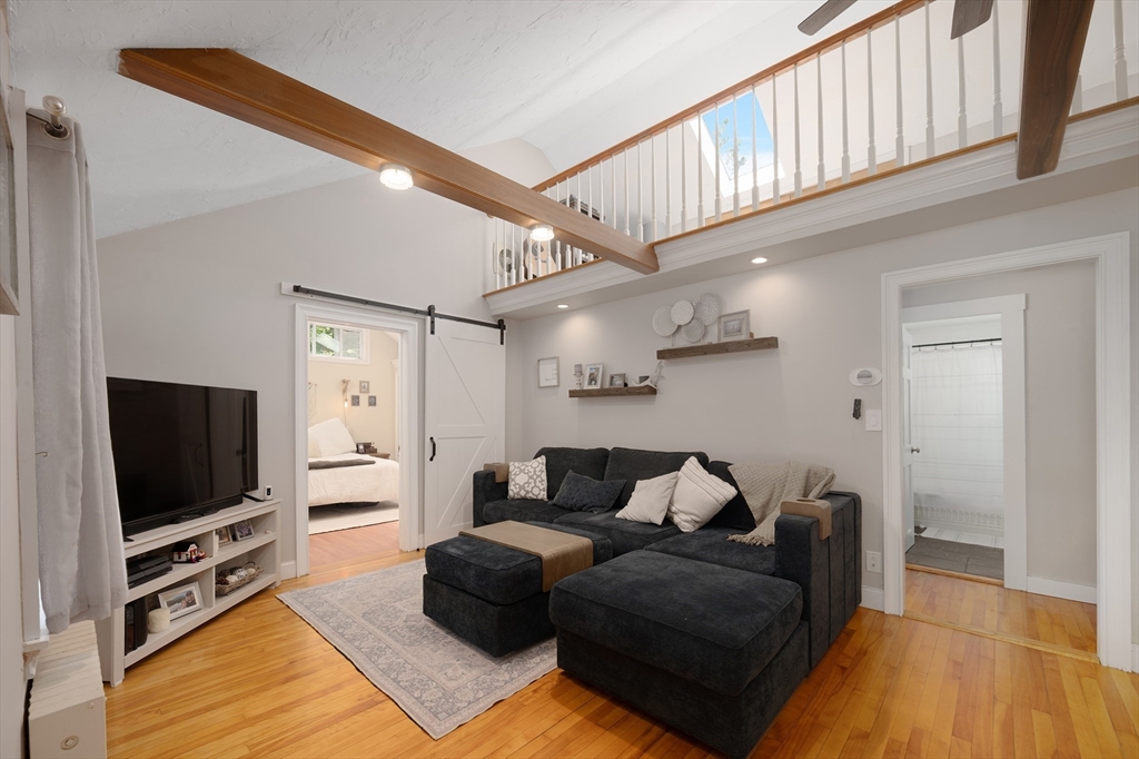 35 Carter Road Worcester, MA 01609 - Photo 2 of 25