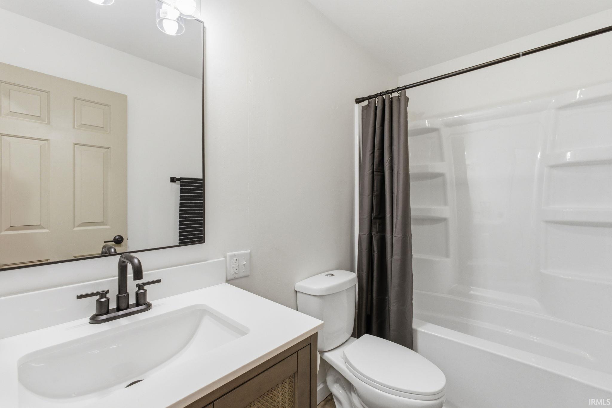 13550 Dragoon Trail Mishawaka, IN 46544 - Photo 13 of 26