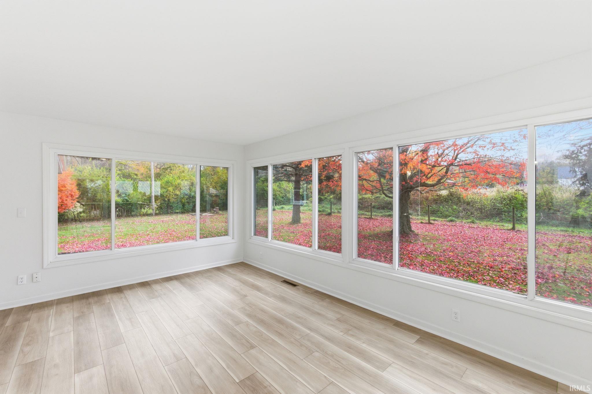 13550 Dragoon Trail Mishawaka, IN 46544 - Photo 7 of 26