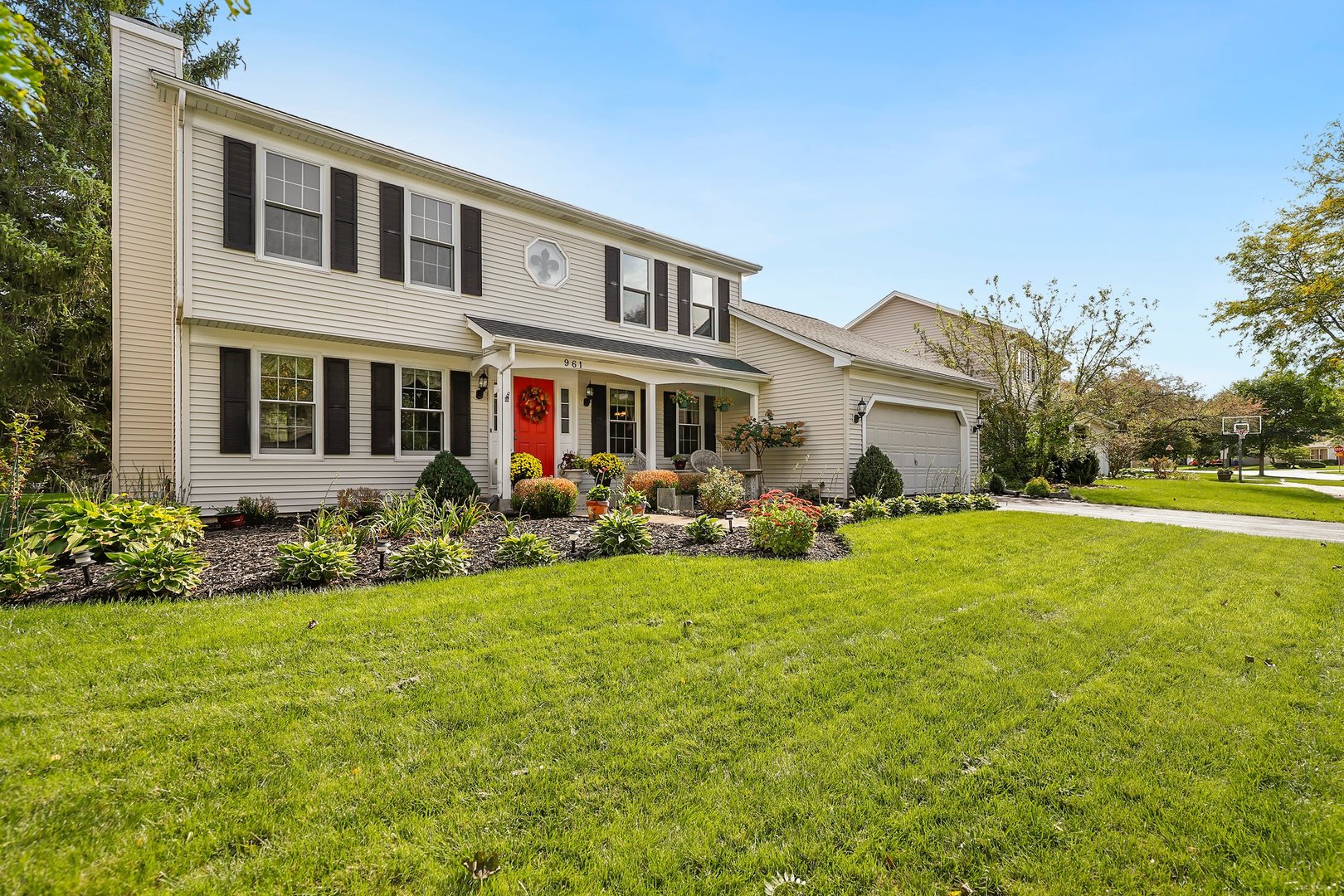 961 Lewis Road Geneva, IL 60134 - Photo 2 of 41