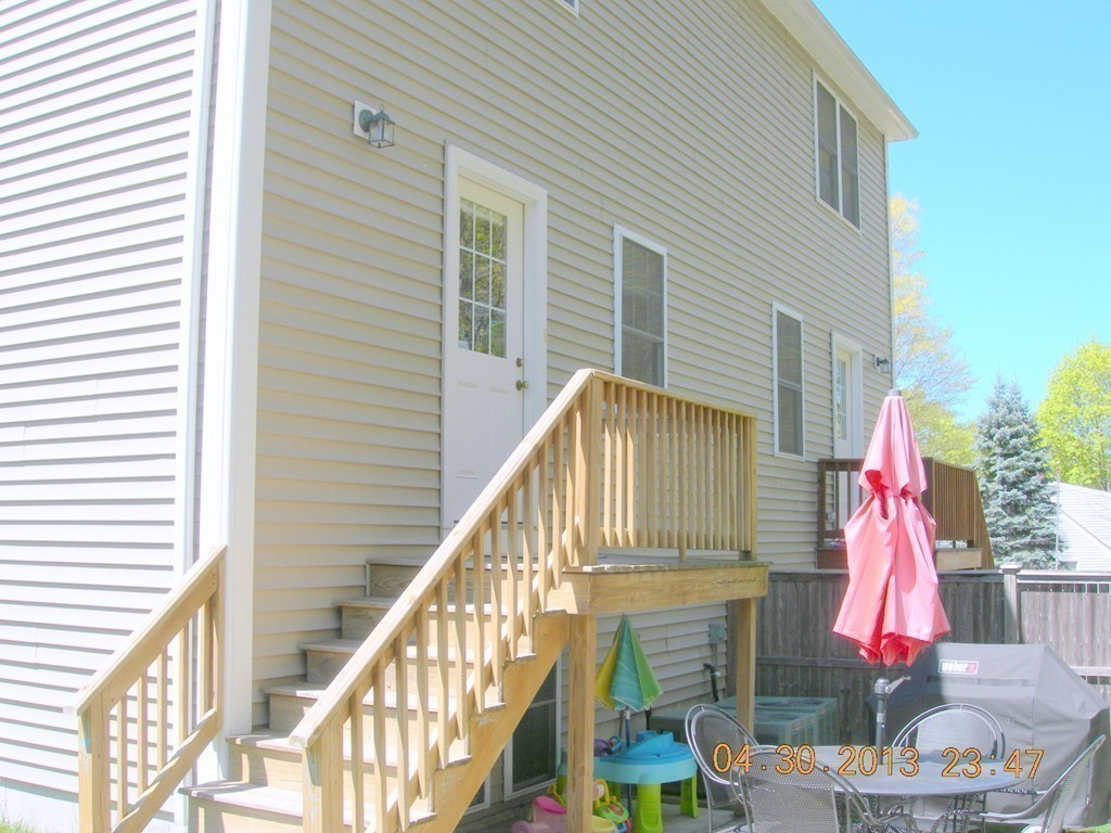 343 Quarry Street, Unit 2 Quincy, MA 02169 - Photo 28 of 30 a front view of small house