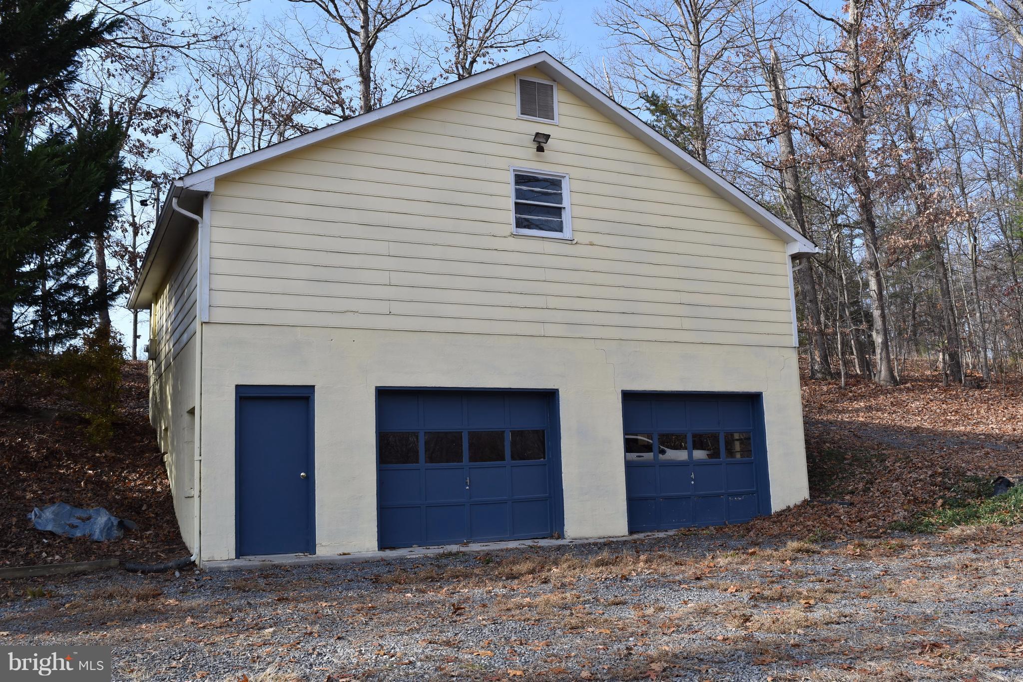 726 Thunder Road Front Royal, VA 22630 - Photo 6 of 29 Exterior (General)