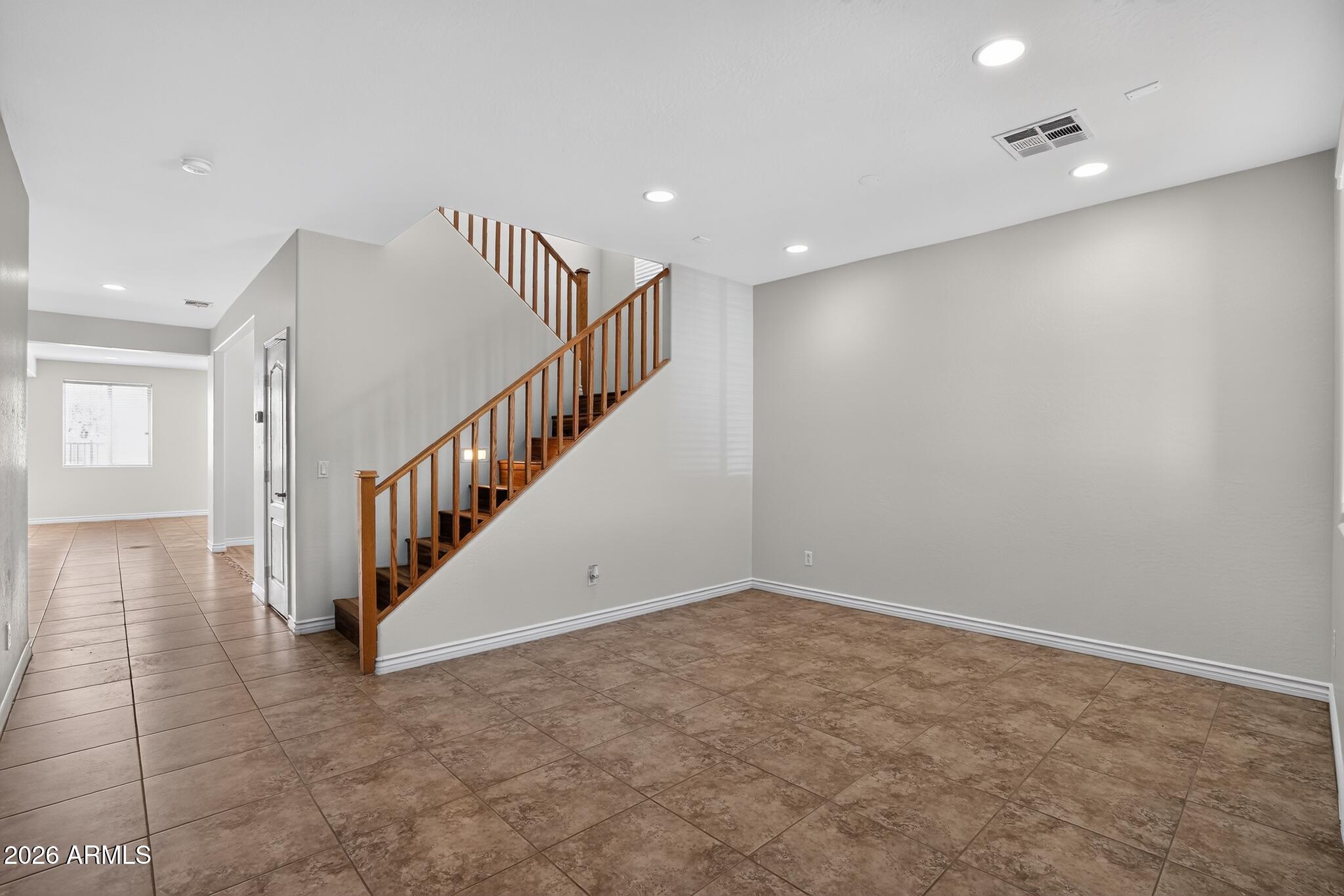 6909 West Carter Road Laveen, AZ 85339 - Photo 3 of 24 13_6909_W_Carter_Rd-Living_room-004