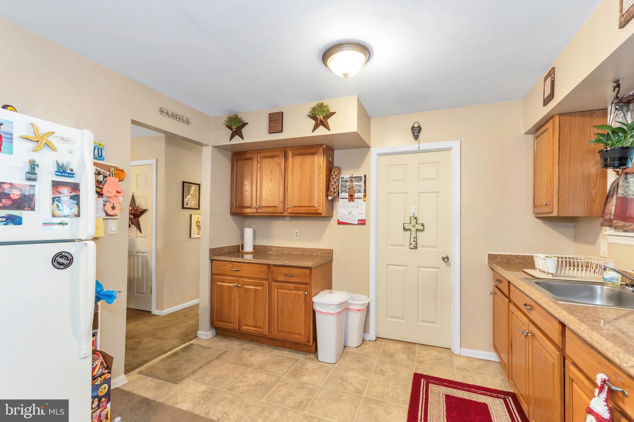 377 Broadlane Road Williamstown, NJ 08094 - Photo 6 of 27 Kitchen