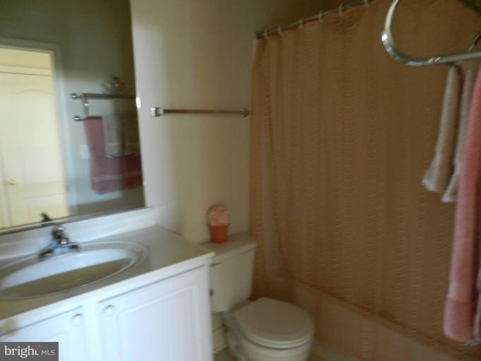 109 Bucksfield Road Gaithersburg, MD 20878 - Photo 16 of 17 Bath