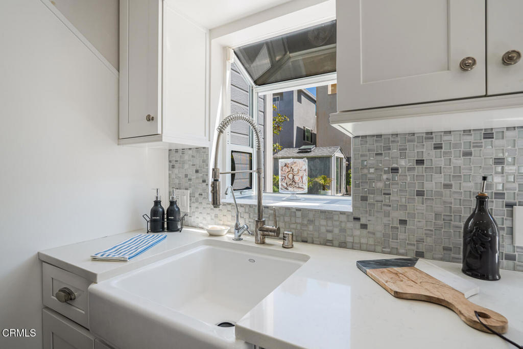 3534 Ocean Drive Oxnard, CA 93035 - Photo 12 of 27 3534 Ocean Dr Oxnard CA 93035-large-013-