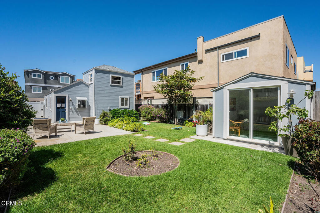 3534 Ocean Drive Oxnard, CA 93035 - Photo 18 of 27 3534 Ocean Dr Oxnard CA 93035-large-019-