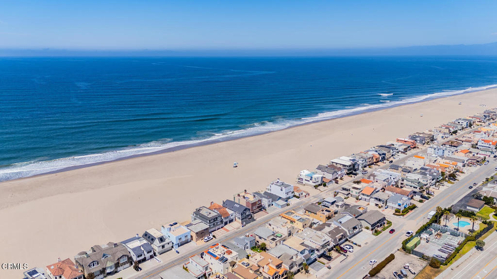 3534 Ocean Drive Oxnard, CA 93035 - Photo 26 of 27 3534 Ocean Dr Oxnard CA 93035-large-004-