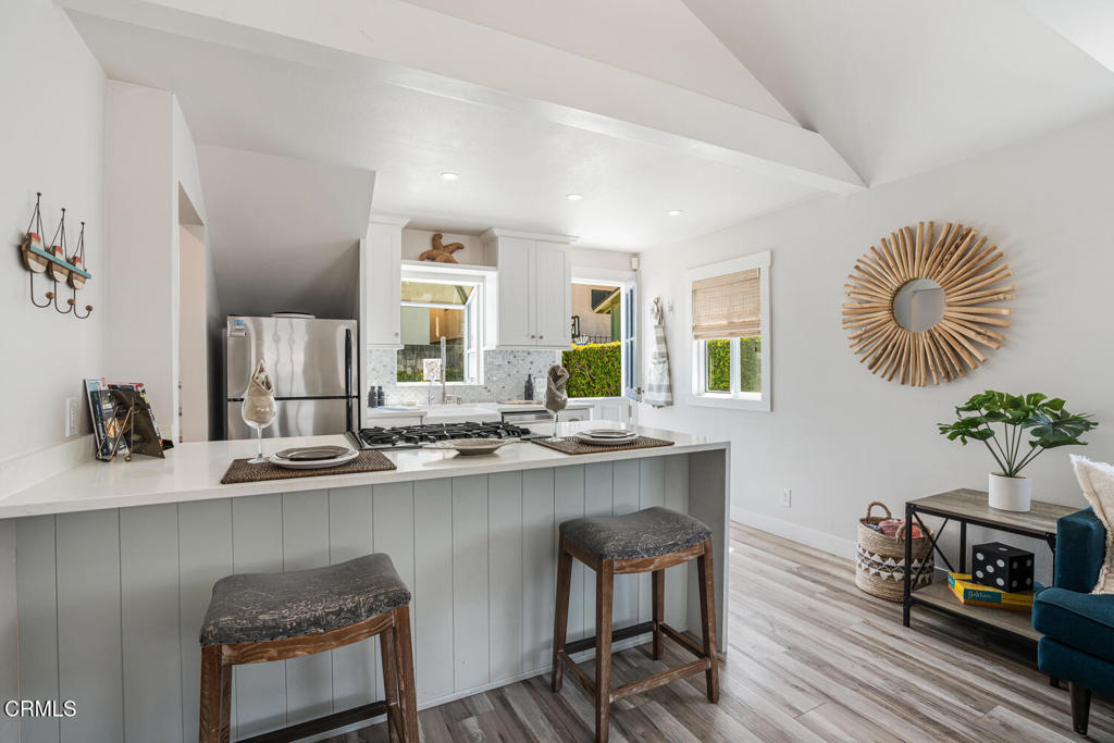 3534 Ocean Drive Oxnard, CA 93035 - Photo 8 of 27 3534 Ocean Dr Oxnard CA 93035-large-009-