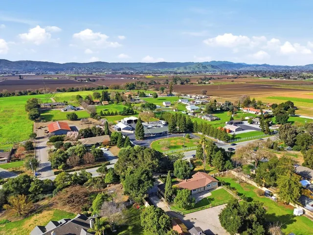 $2,399,000 | 8875 New Avenue, Gilroy, CA 95020