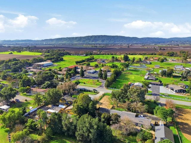 $2,399,000 | 8875 New Avenue, Gilroy, CA 95020