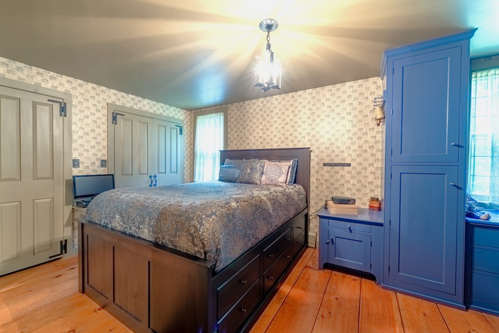 23 North Brookfield Road Spencer, MA 01562 - Photo 17 of 35 Gallery Image 17